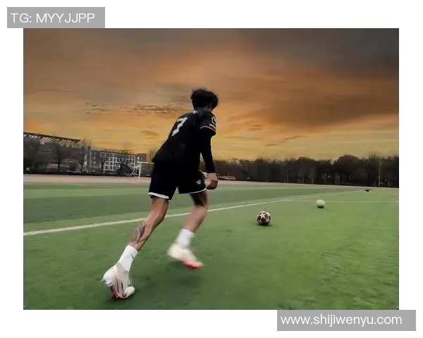 抖音直播独家采访足球明星分享职业生涯与场外生活的精彩瞬间