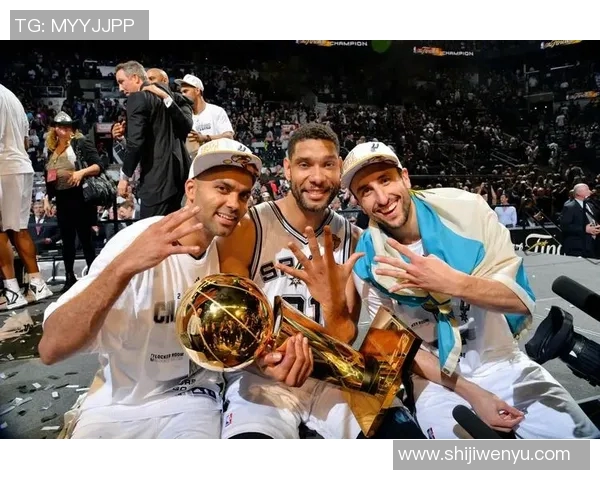 篮球场上的传奇巨星：探索一位篮球明星的辉煌生涯与成就